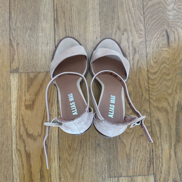Alias Mae Nude Heels - Picture 4 of 5
